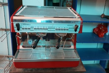 máy pha cà phê Ý